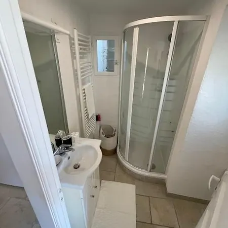 Le Village - Cosy Flat 5 Min Walk Away From Sea Apartamento Niza