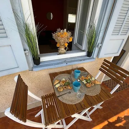 Le Village - Cosy Flat 5 Min Walk Away From Sea Niza