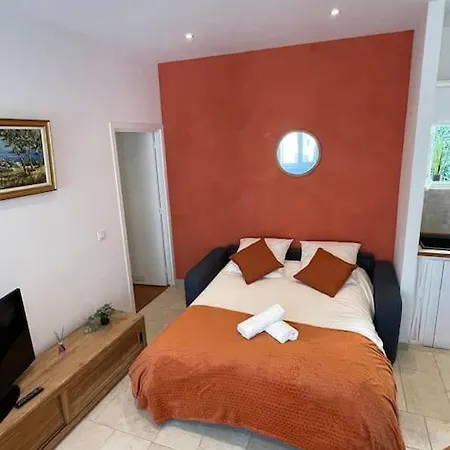 Апартаменты Le Village - Cosy Flat 5 Min Walk Away From Sea Ницца