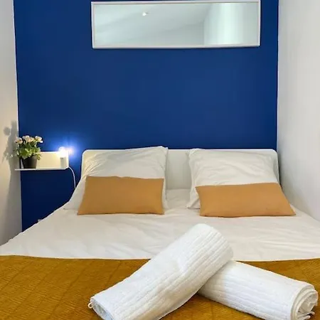 Апартаменты Le Village - Cosy Flat 5 Min Walk Away From Sea *